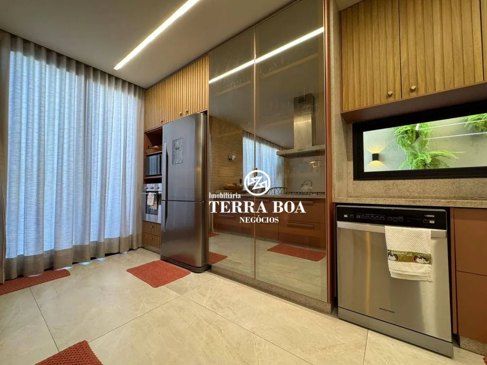 Sobrado, 3 quartos, 220 m² - Foto 2