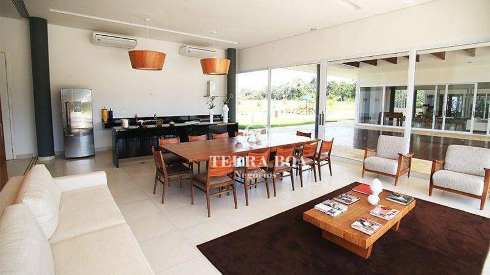 Casa de Condomínio à venda com 3 quartos, 209m² - Foto 4