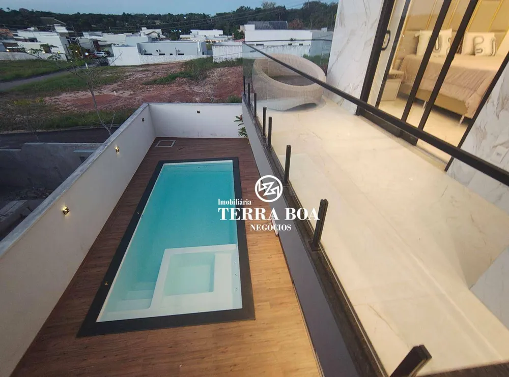 Sobrado, 3 quartos, 272 m² - Foto 1