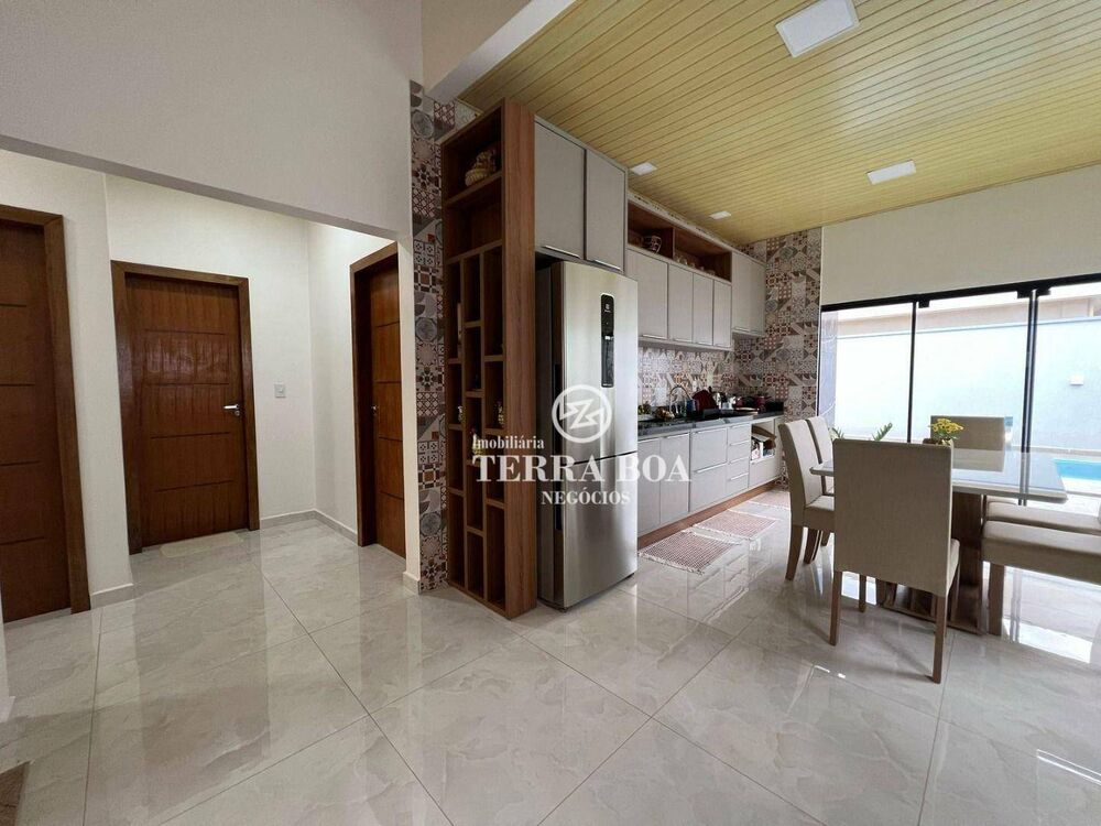 Casa de Condomínio para alugar com 3 quartos, 150m² - Foto 2