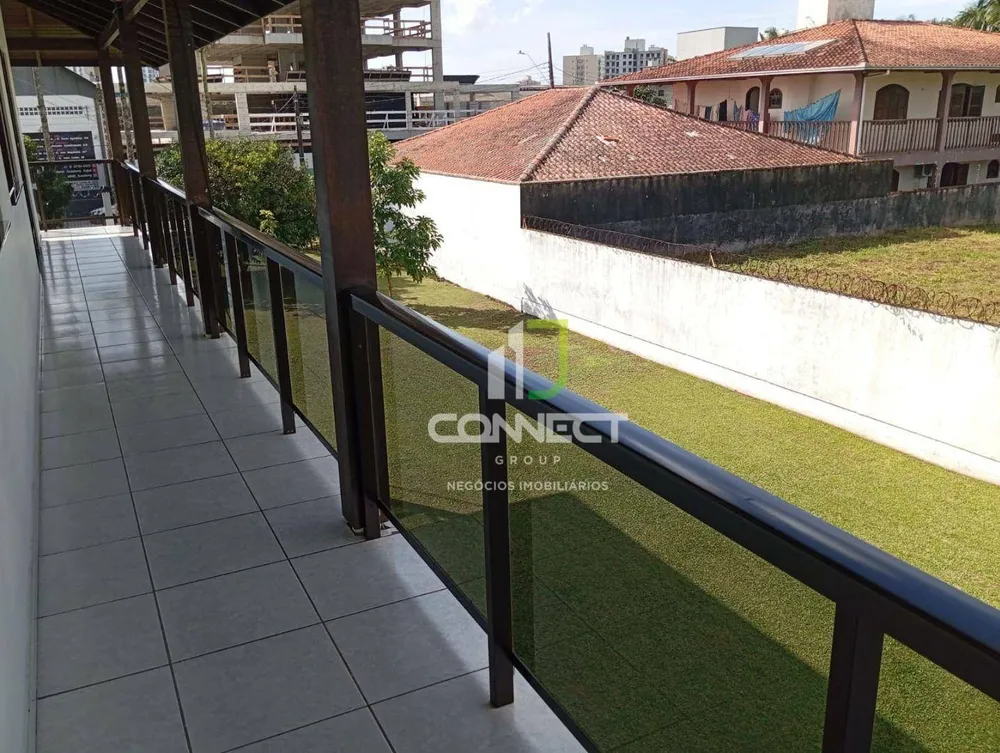 Casa, 4 quartos, 240 m² - Foto 14