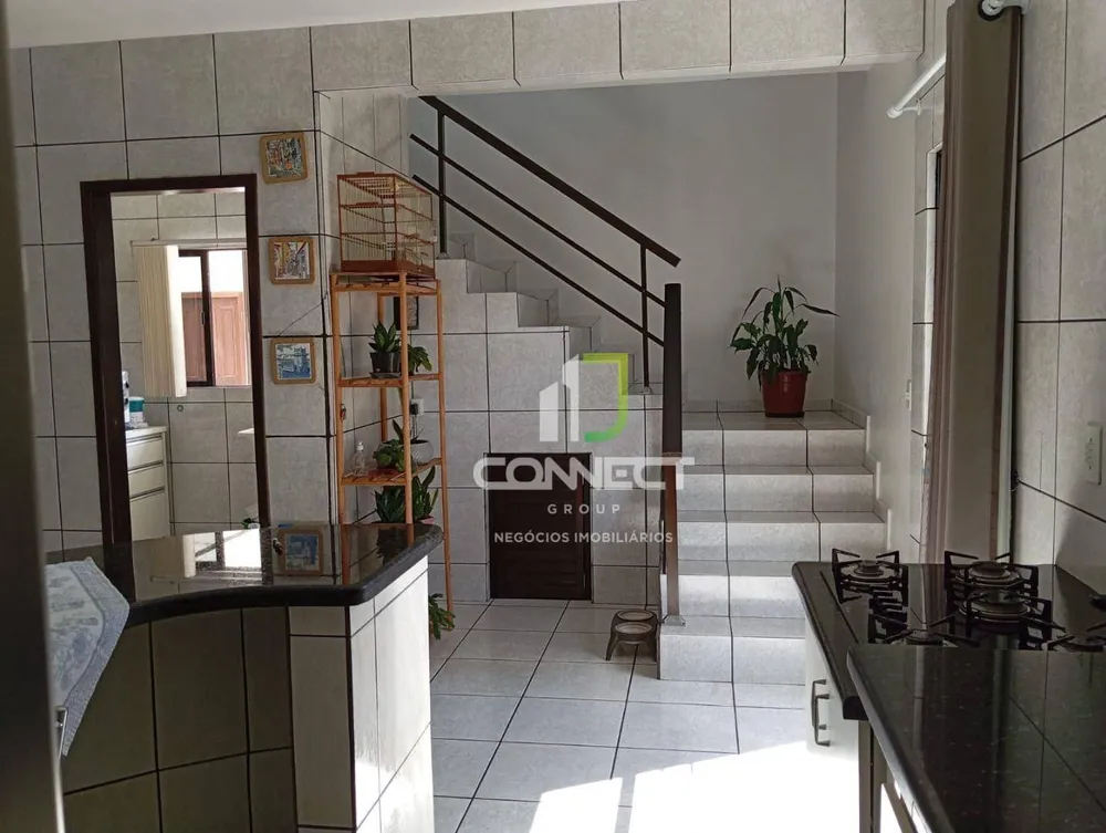 Casa, 4 quartos, 240 m² - Foto 6