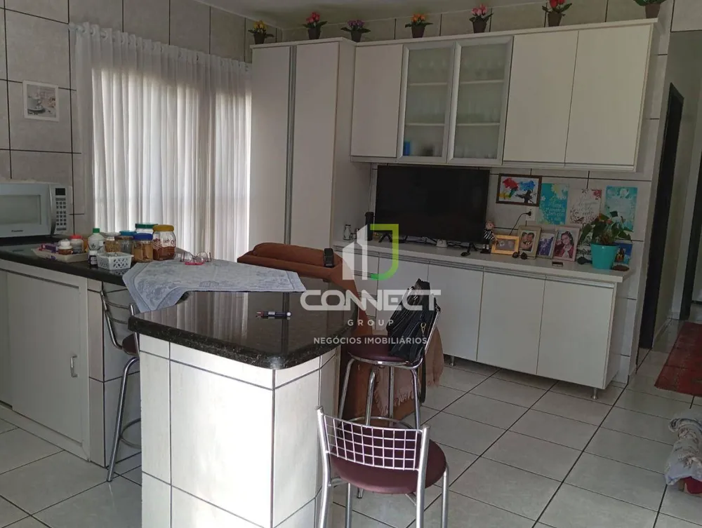 Casa, 4 quartos, 240 m² - Foto 8