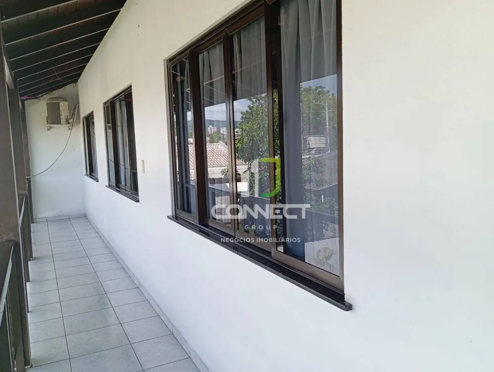 Casa, 4 quartos, 240 m² - Foto 13