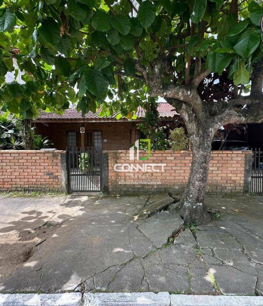 Casa à venda com 3 quartos, 100m² - Foto 1
