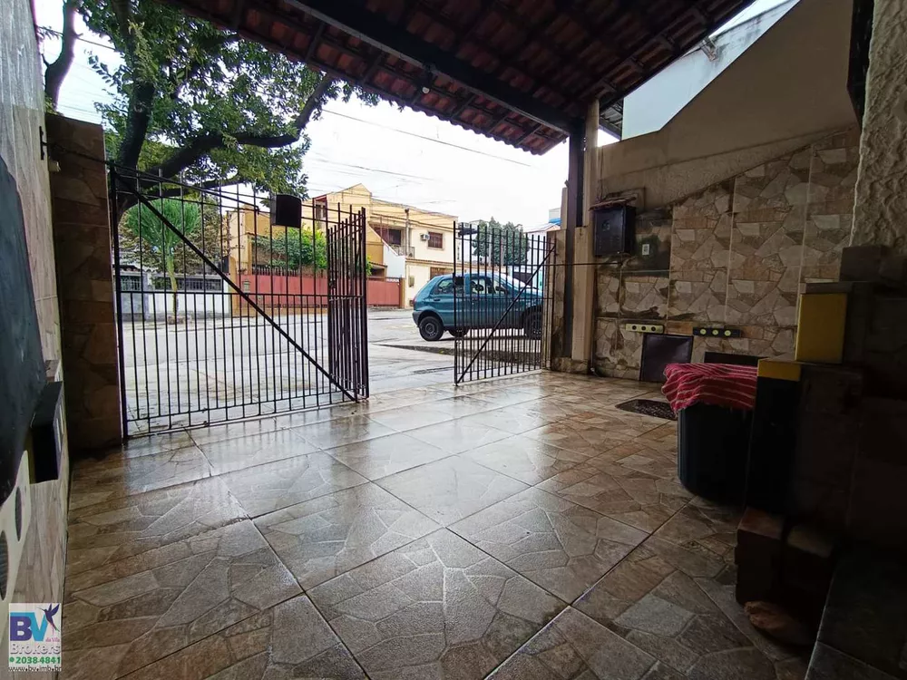 Casa, 3 quartos, 211 m² - Foto 2