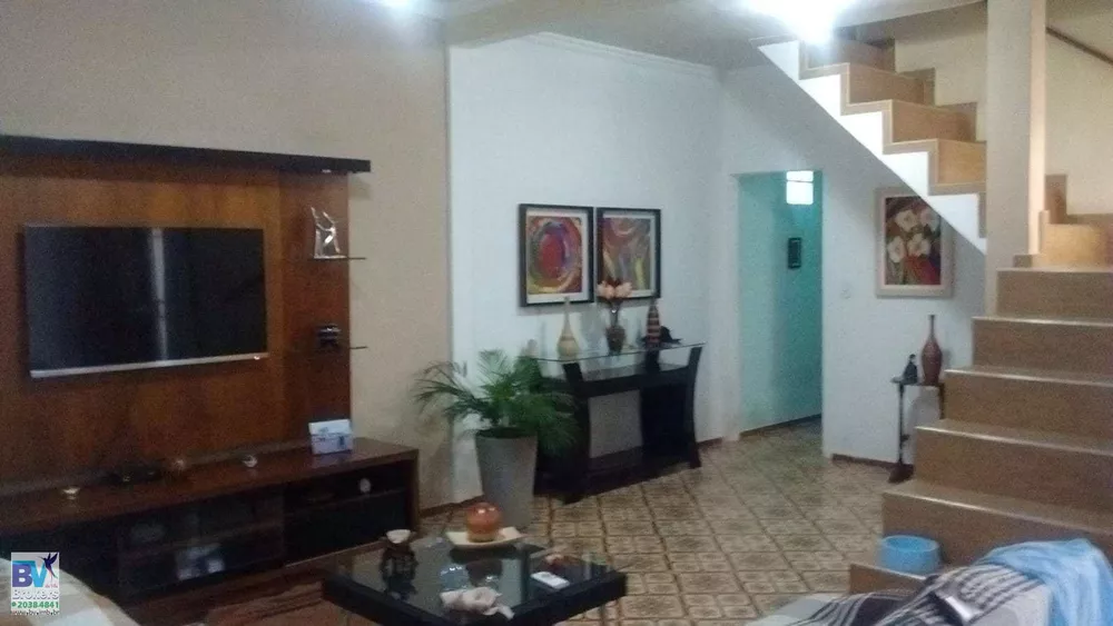 Casa, 4 quartos, 276 m² - Foto 2