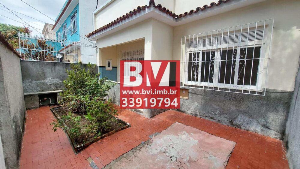 Casa à venda com 2 quartos, 80m² - Foto 1