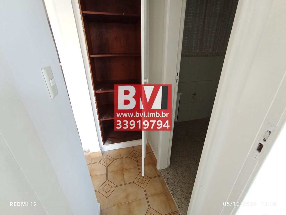 Apartamento à venda com 2 quartos, 70m² - Foto 3