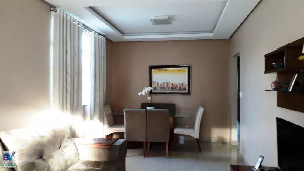 Casa, 3 quartos, 220 m² - Foto 2