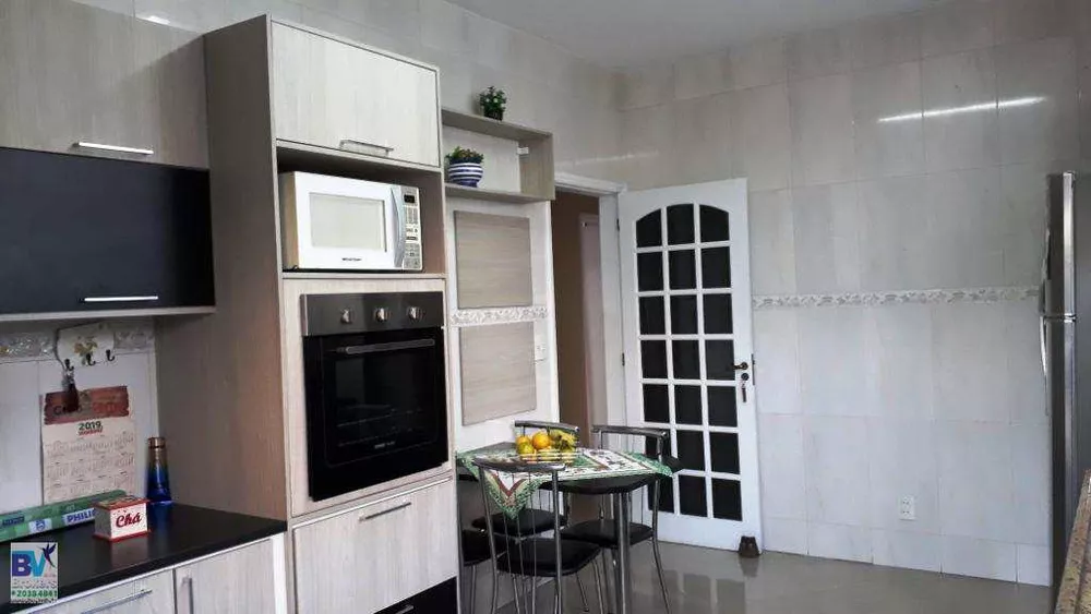 Casa, 3 quartos, 220 m² - Foto 28