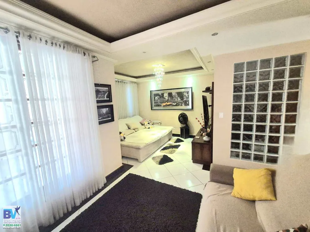 Casa, 3 quartos, 230 m² - Foto 4