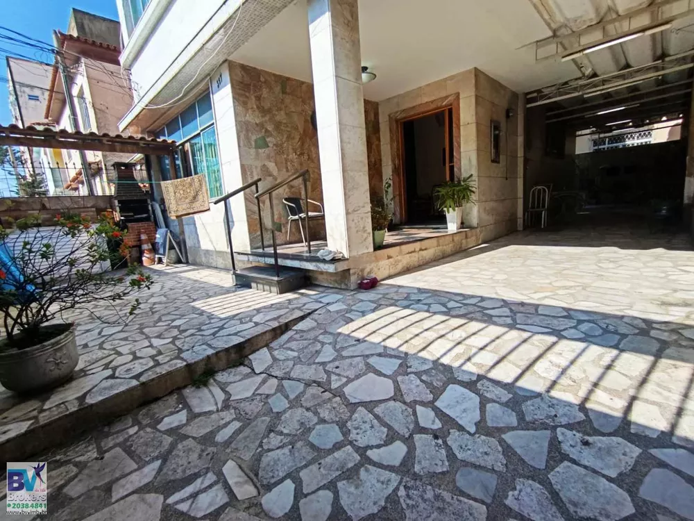 Casa, 3 quartos, 271 m² - Foto 1