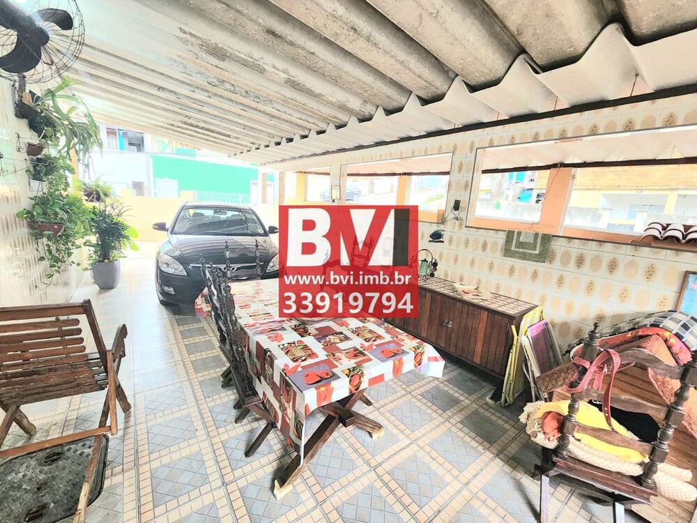 Casa à venda com 3 quartos, 320m² - Foto 1