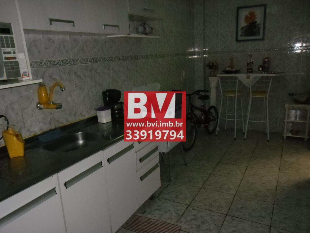 Casa à venda com 2 quartos, 60m² - Foto 7