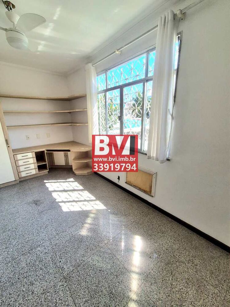 Casa à venda com 4 quartos, 236m² - Foto 11