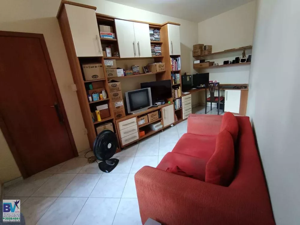 Casa, 3 quartos, 220 m² - Foto 1