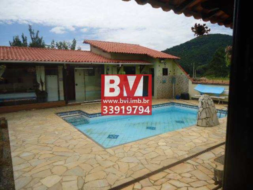 Casa, 4 quartos, 140 m² - Foto 1
