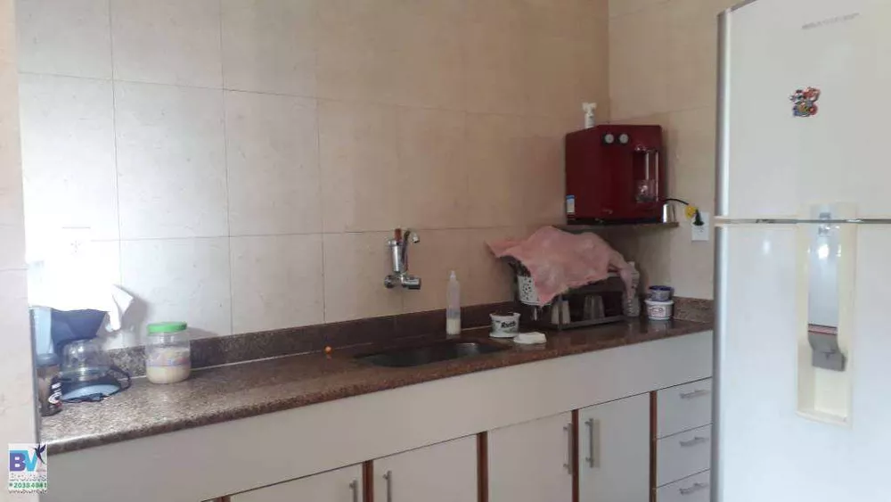 Casa, 5 quartos, 210 m² - Foto 1