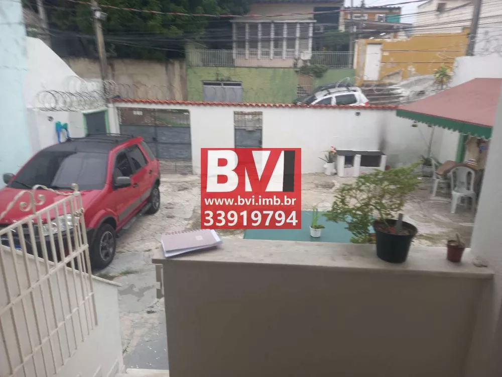 Casa à venda com 4 quartos, 300m² - Foto 2