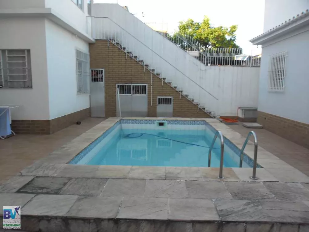 Casa, 4 quartos, 270 m² - Foto 1