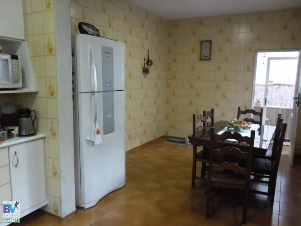 Casa, 4 quartos, 270 m² - Foto 17