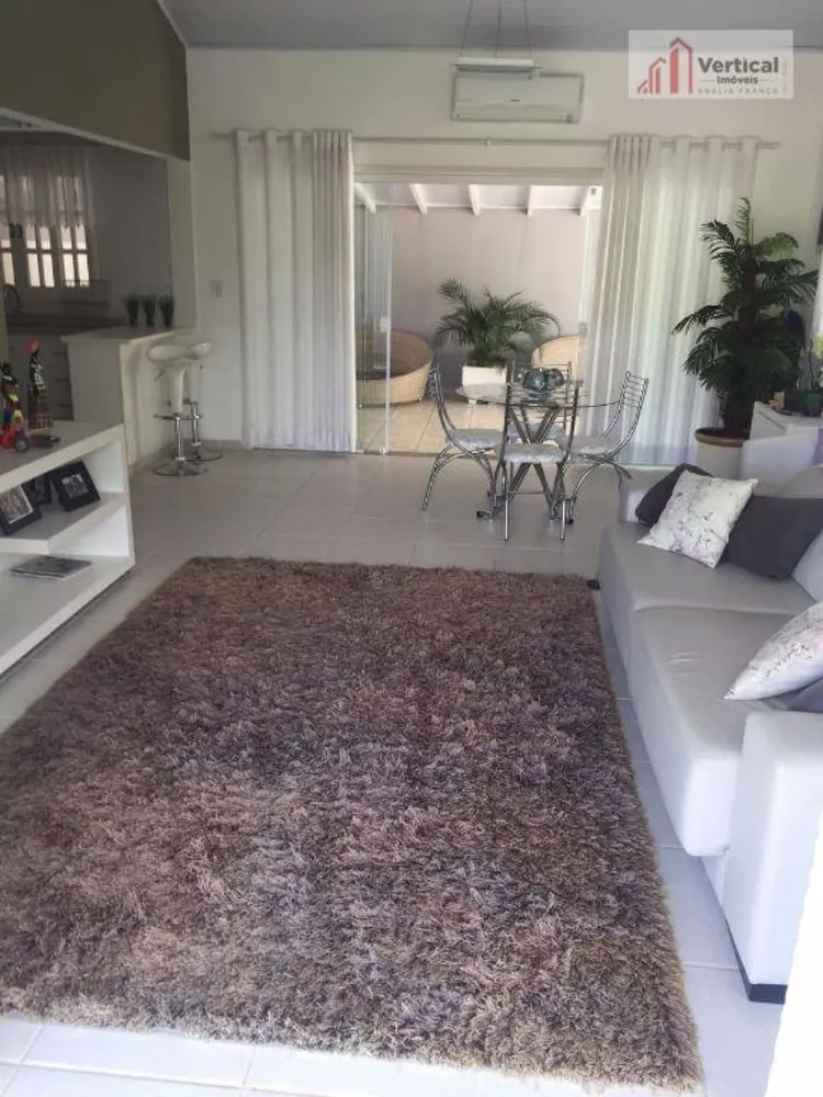 Chácara, 7 quartos, 1 m² - Foto 1