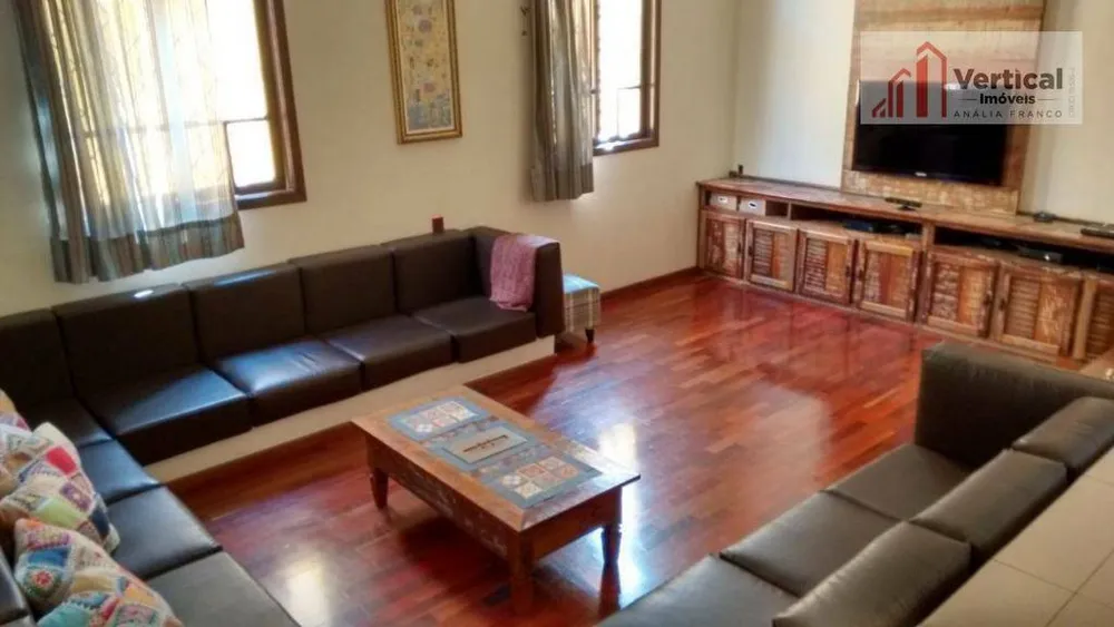 Sobrado, 3 quartos, 380 m² - Foto 1