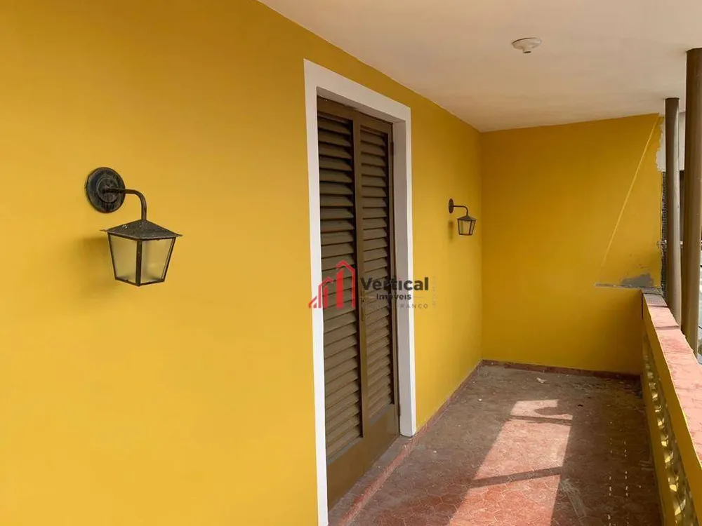 Sobrado, 3 quartos, 240 m² - Foto 1