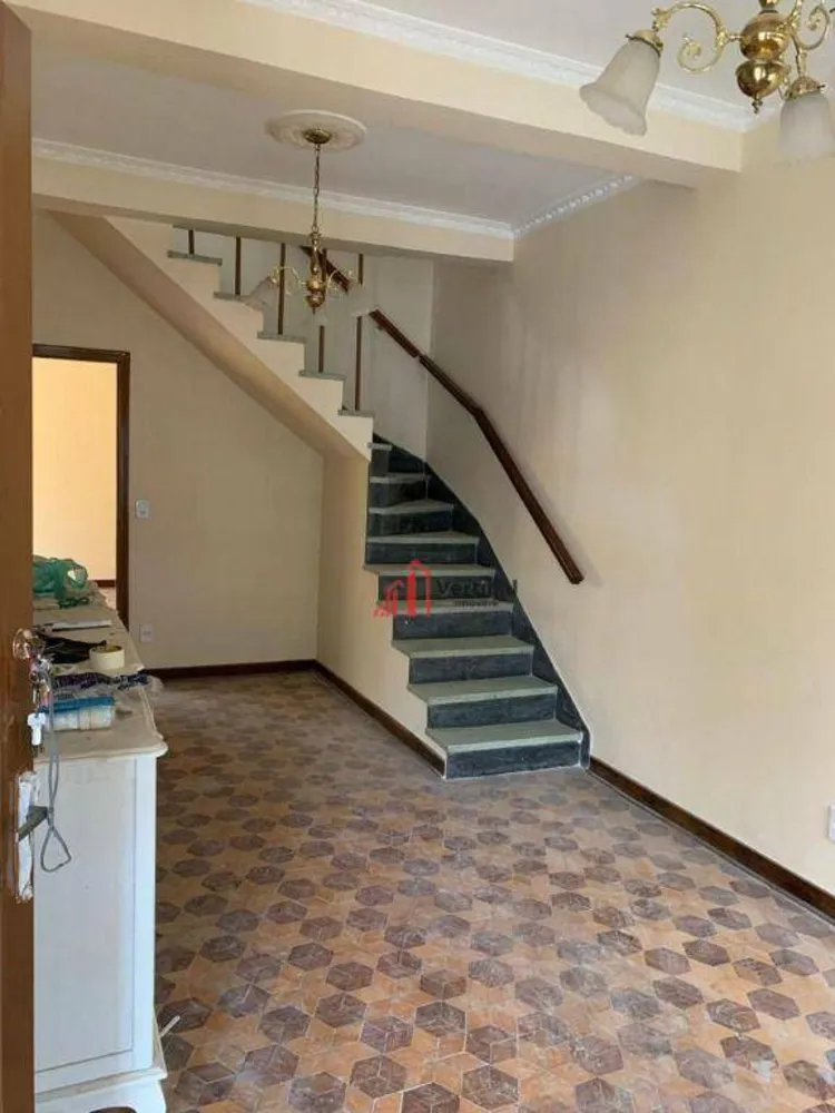Sobrado, 3 quartos, 240 m² - Foto 2
