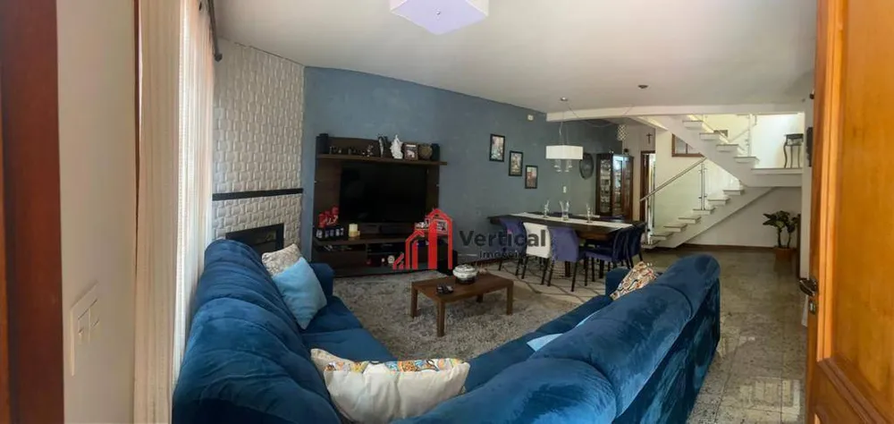 Sobrado, 4 quartos, 250 m² - Foto 1