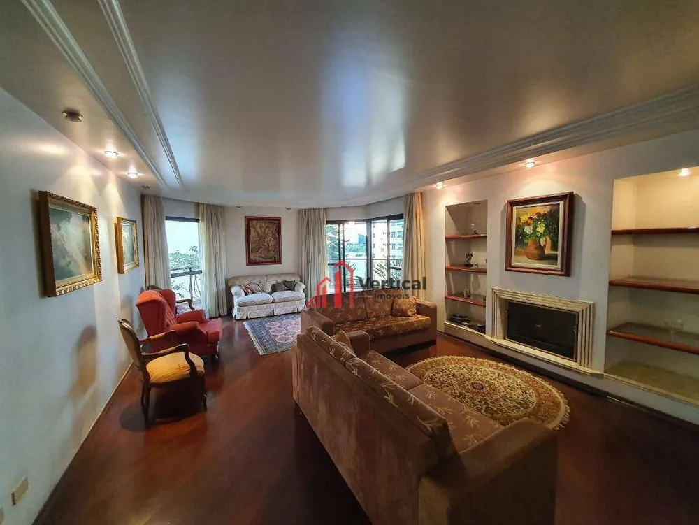 Apartamento, 3 quartos, 233 m² - Foto 1