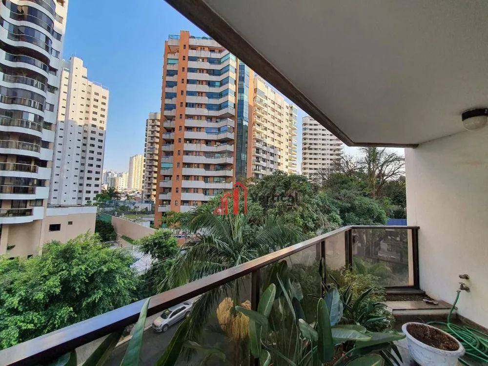 Apartamento, 3 quartos, 233 m² - Foto 4