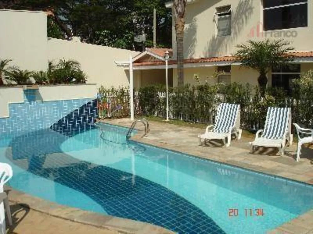 Sobrado, 4 quartos, 245 m² - Foto 1
