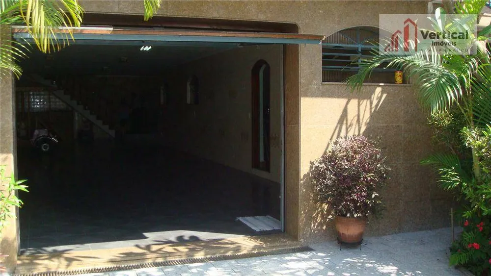 Casa, 3 quartos, 266 m² - Foto 4