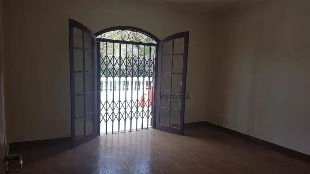 Sobrado, 4 quartos, 370 m² - Foto 2