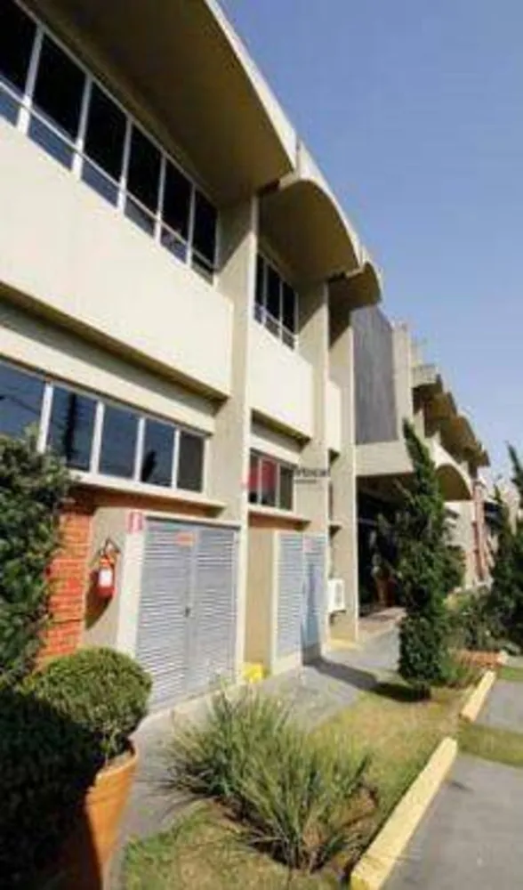 Depósito-Galpão, 2330 m² - Foto 1