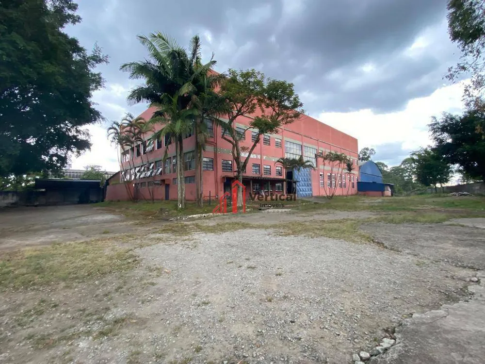 Prédio Inteiro, 5000 m² - Foto 1