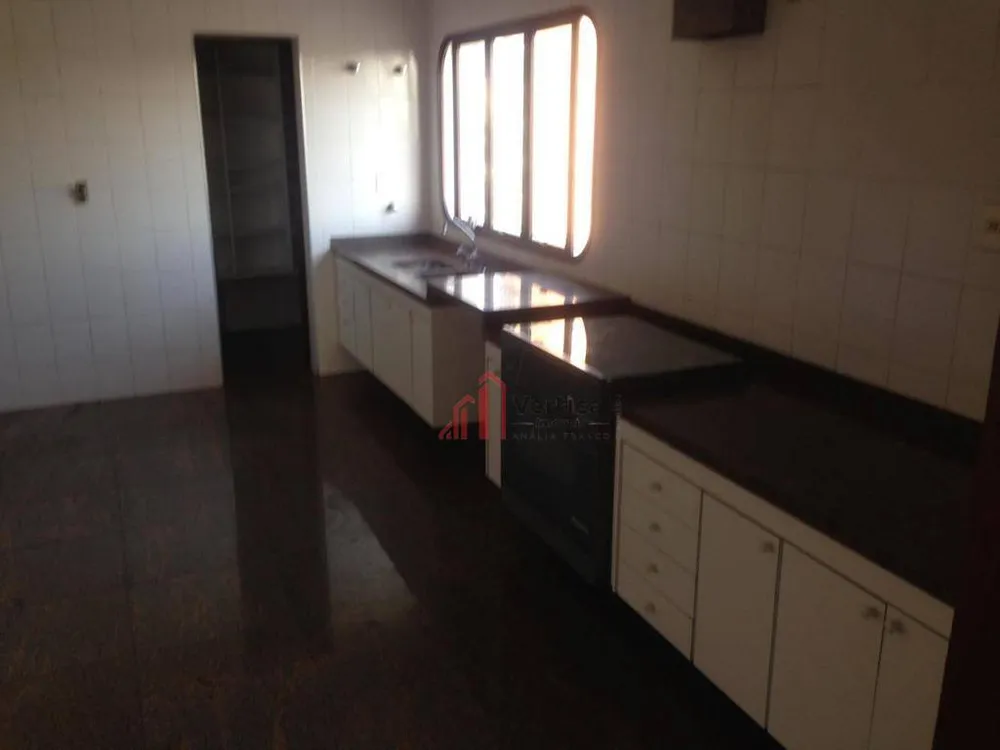Apartamento, 4 quartos, 233 m² - Foto 4