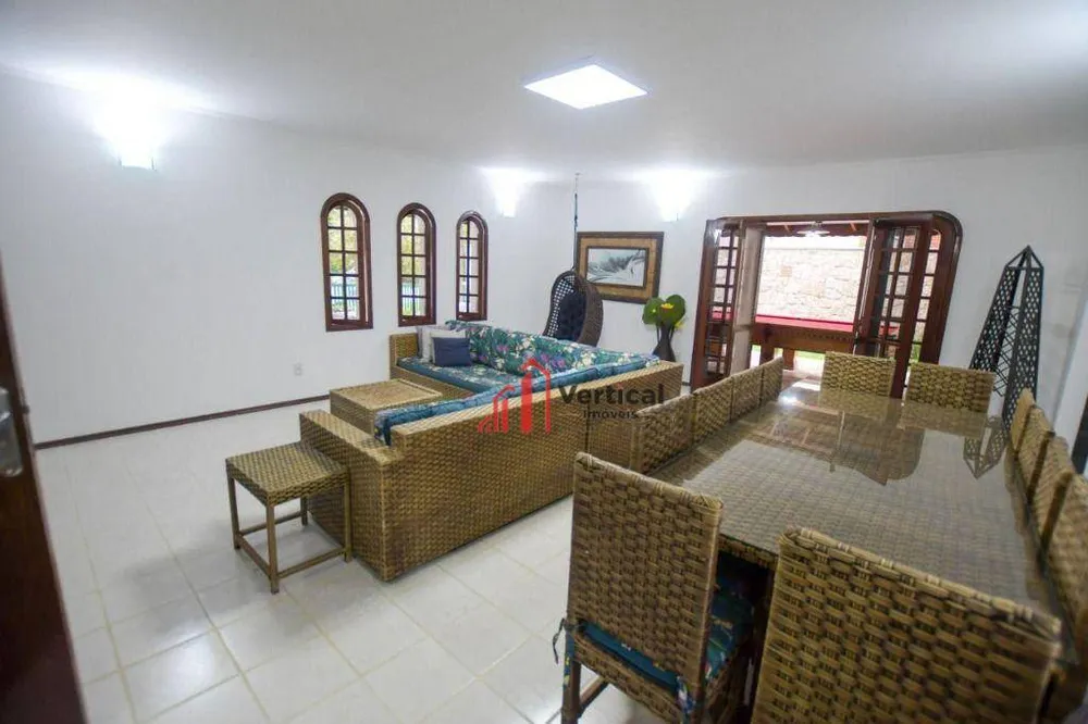 Sobrado, 5 quartos, 302 m² - Foto 2