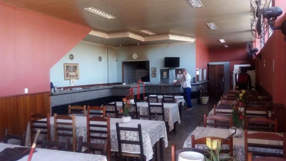 Loja-Salão, 220 m² - Foto 1