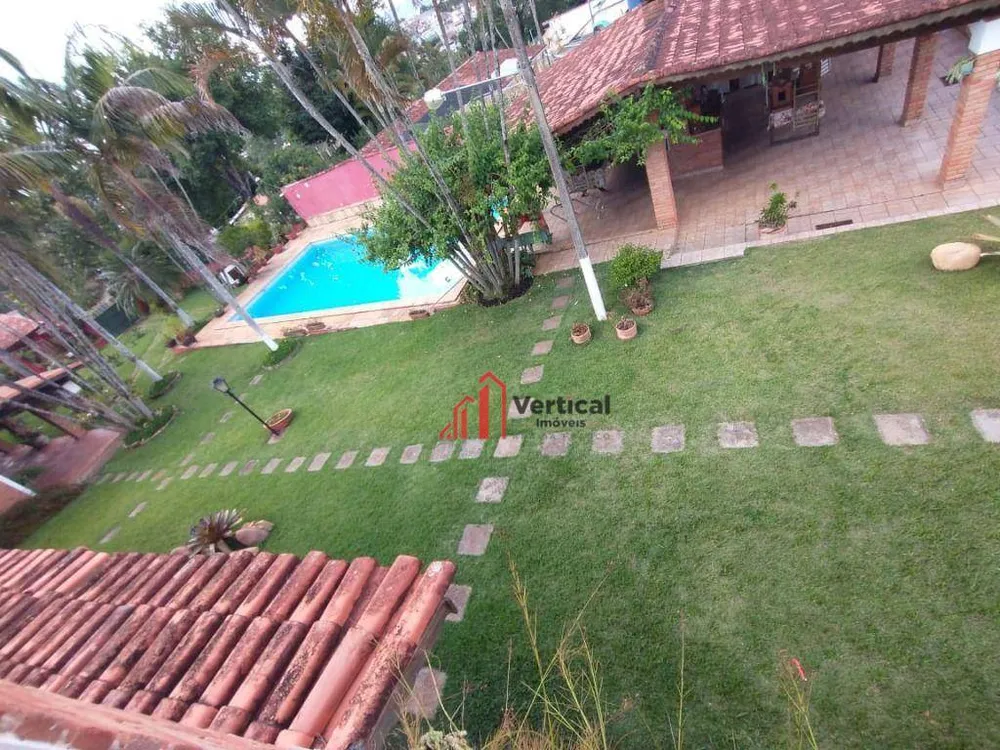 Chácara, 6 quartos, 3000 m² - Foto 1