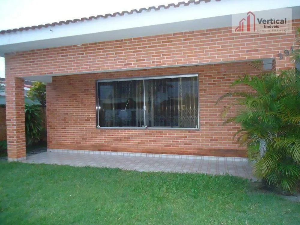 Casa, 3 quartos, 272 m² - Foto 4