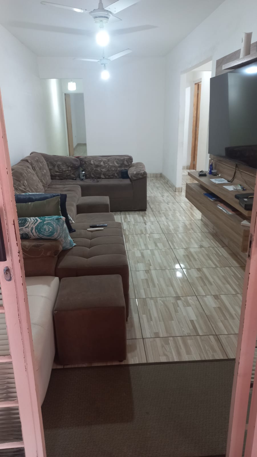 Casa à venda com 2 quartos, 141m² - Foto 1