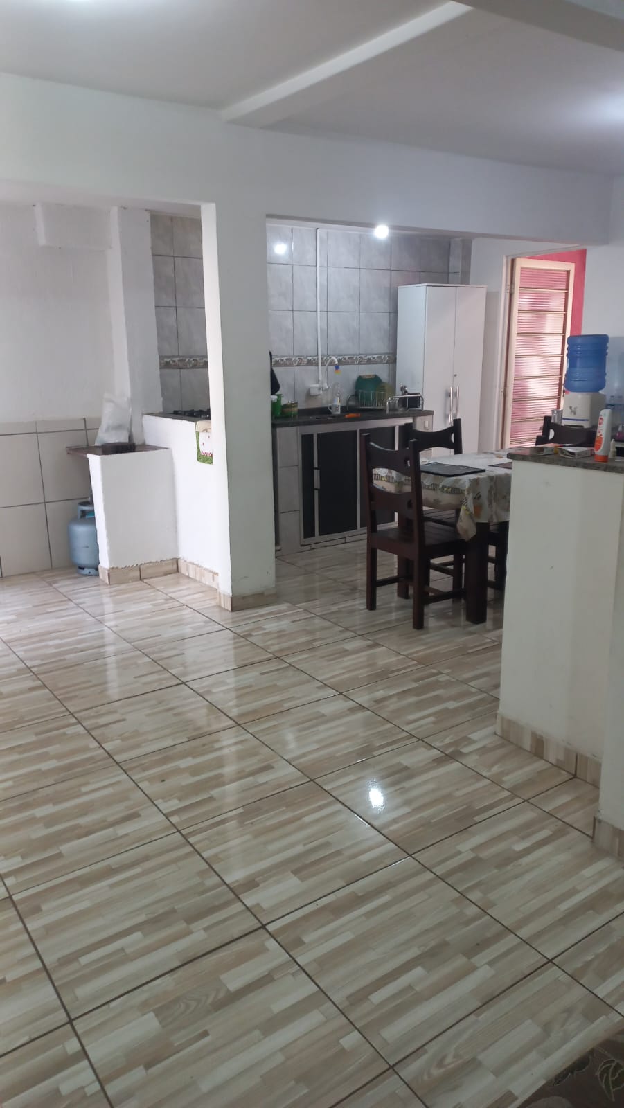 Casa à venda com 2 quartos, 141m² - Foto 2