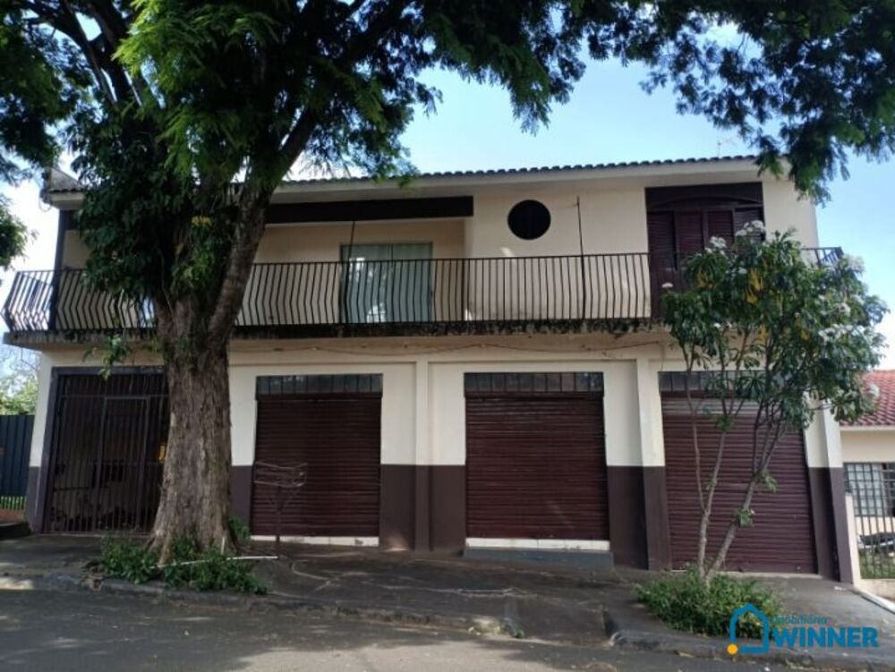 Sobrado, 3 quartos, 252 m² - Foto 1