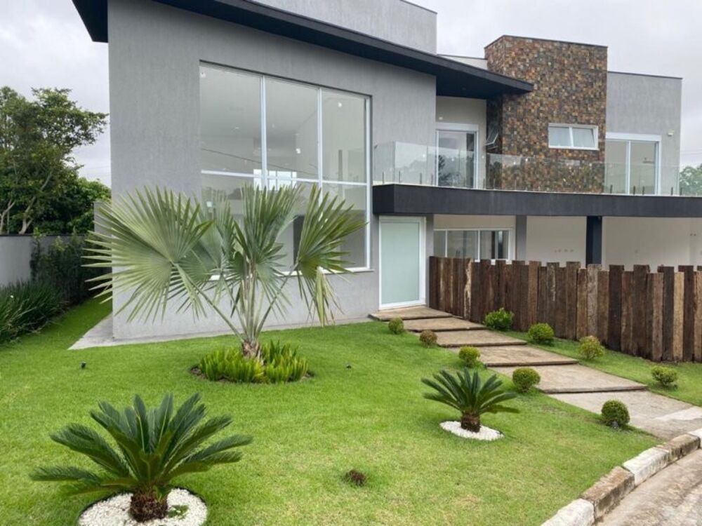Casa para alugar com 4 quartos, 500m² - Foto 2