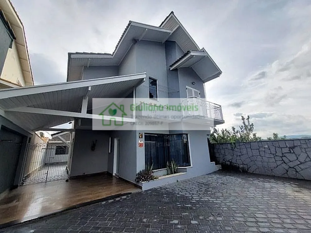Casa, 3 quartos, 270 m² - Foto 1