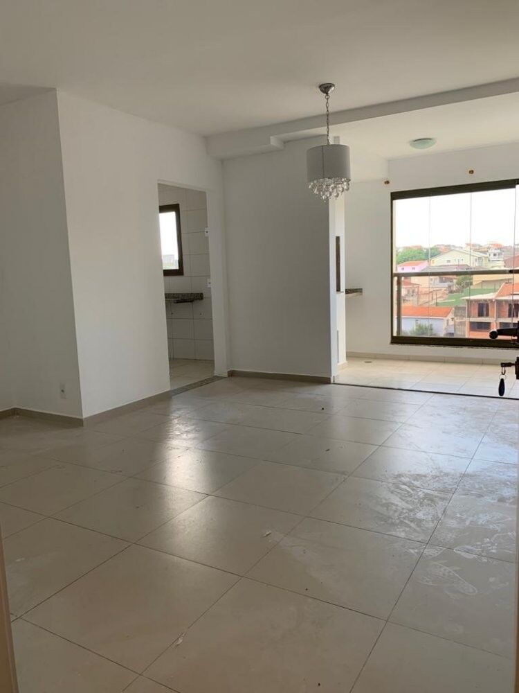 Apartamento para alugar com 2 quartos, 75m² - Foto 5