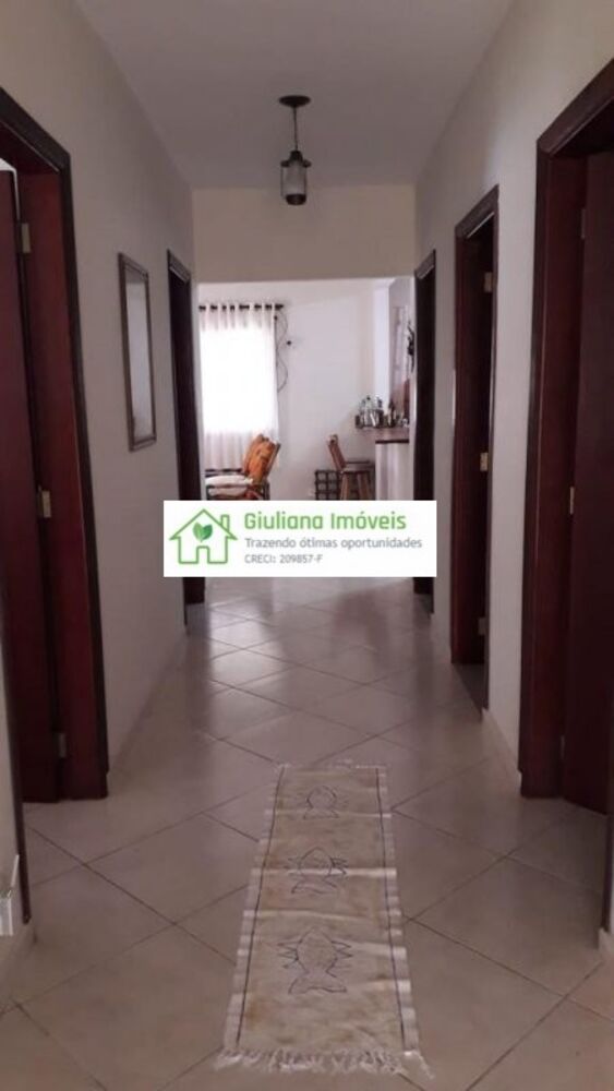 Fazenda à venda com 3 quartos, 225m² - Foto 2